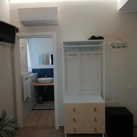 Aria Di Mare Bed & Breakfast 3*